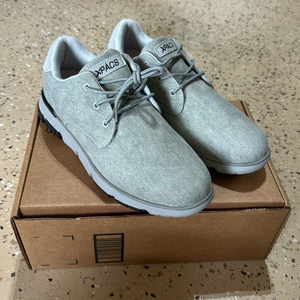 XPACS Men’s Gray Sneakers Size 10